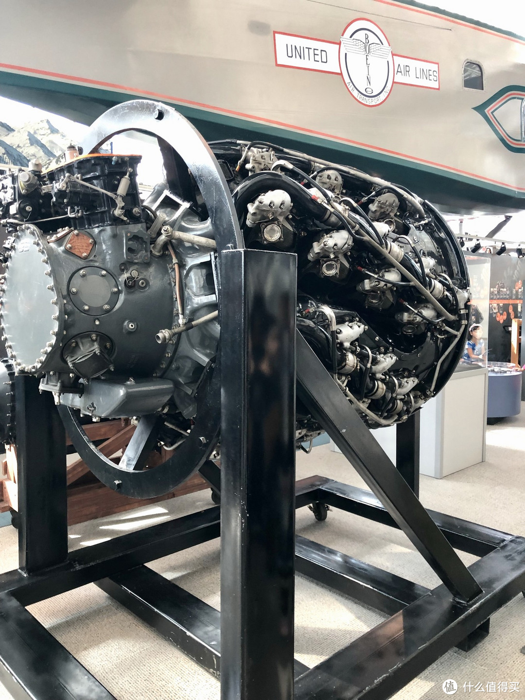 罗尔斯罗伊斯(就是劳斯莱斯)的梅林发动机,v12液冷活塞机,27升排量,也