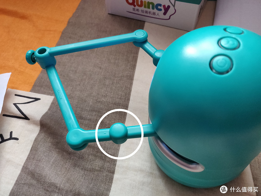 给3岁+孩子的礼物，可绘画、可学习英语单词的好帮手-蓝宙科技 Quincy昆希 绘画机器人