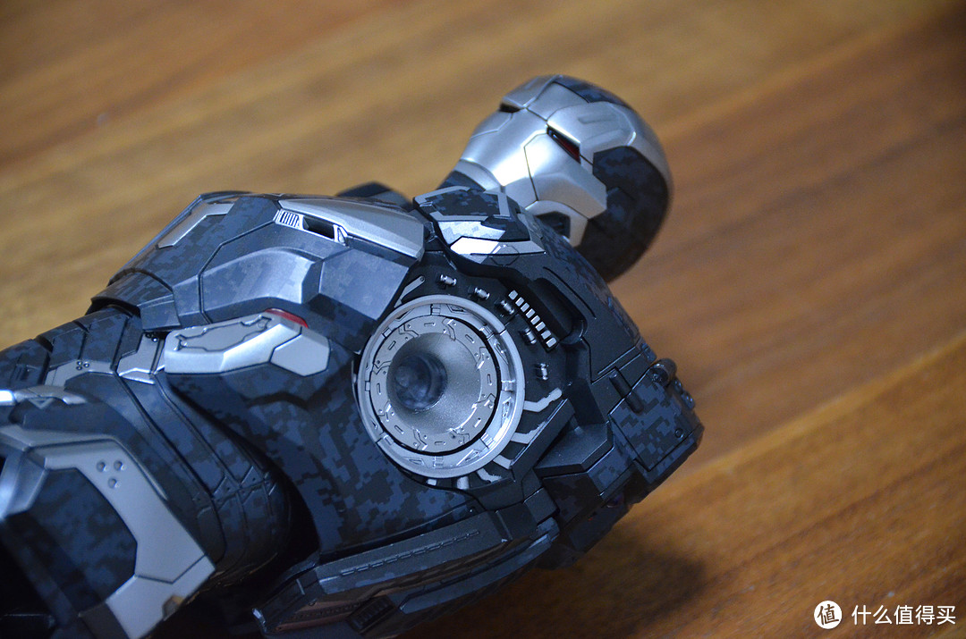 HOTTOYS War Machine Mark Ⅳ战争机器4.0开箱测评