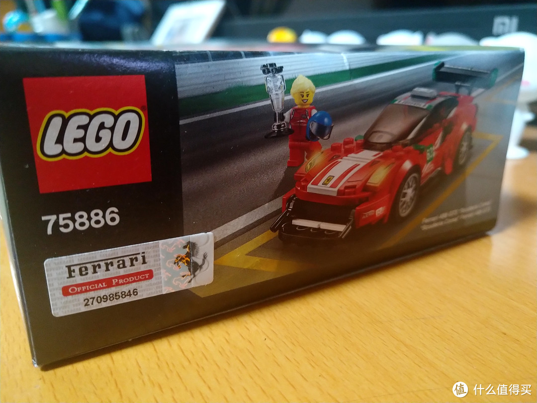 LEGO 75886-女车手，赛车上的风景线