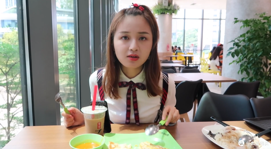 小姐姐新加坡探店，国立大学食堂都有什么好吃的？