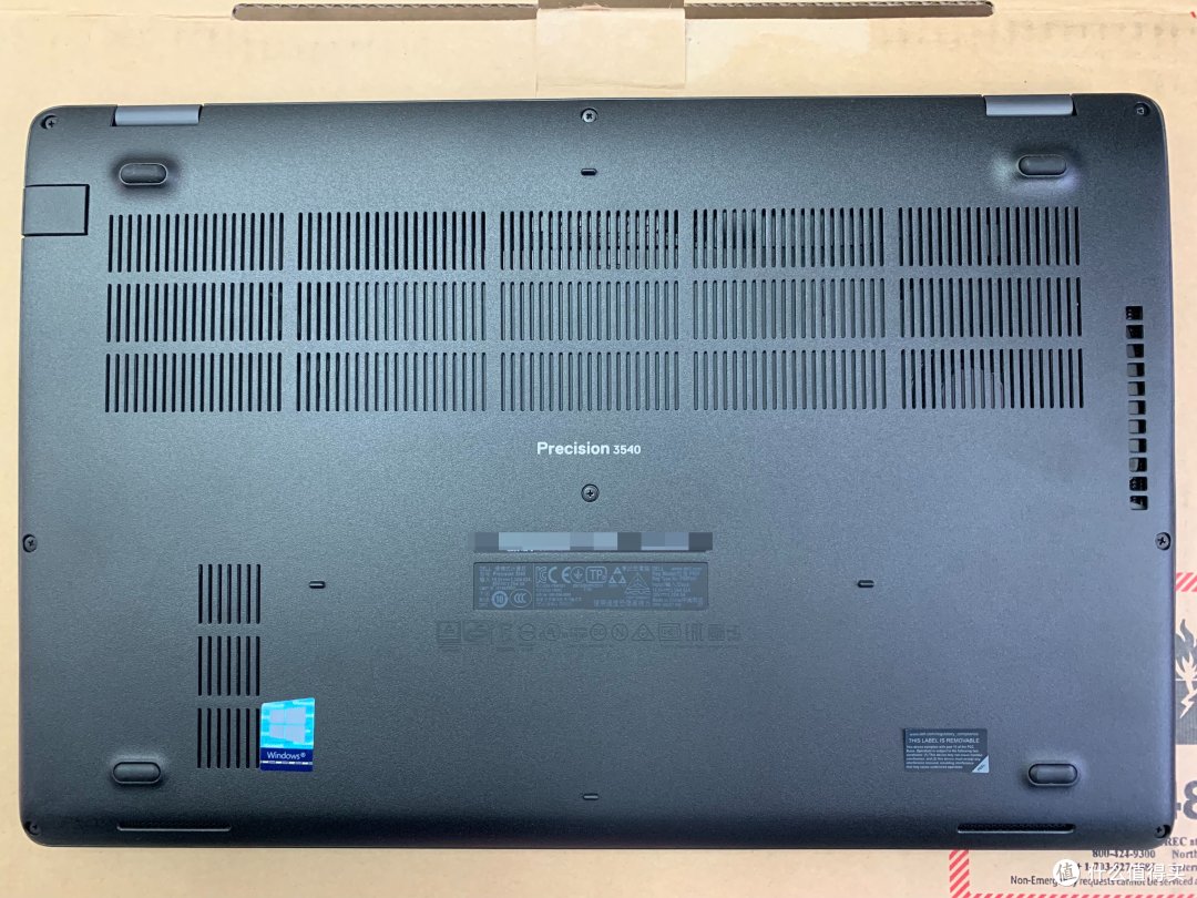 戴尔Precision3540移动工作站开箱