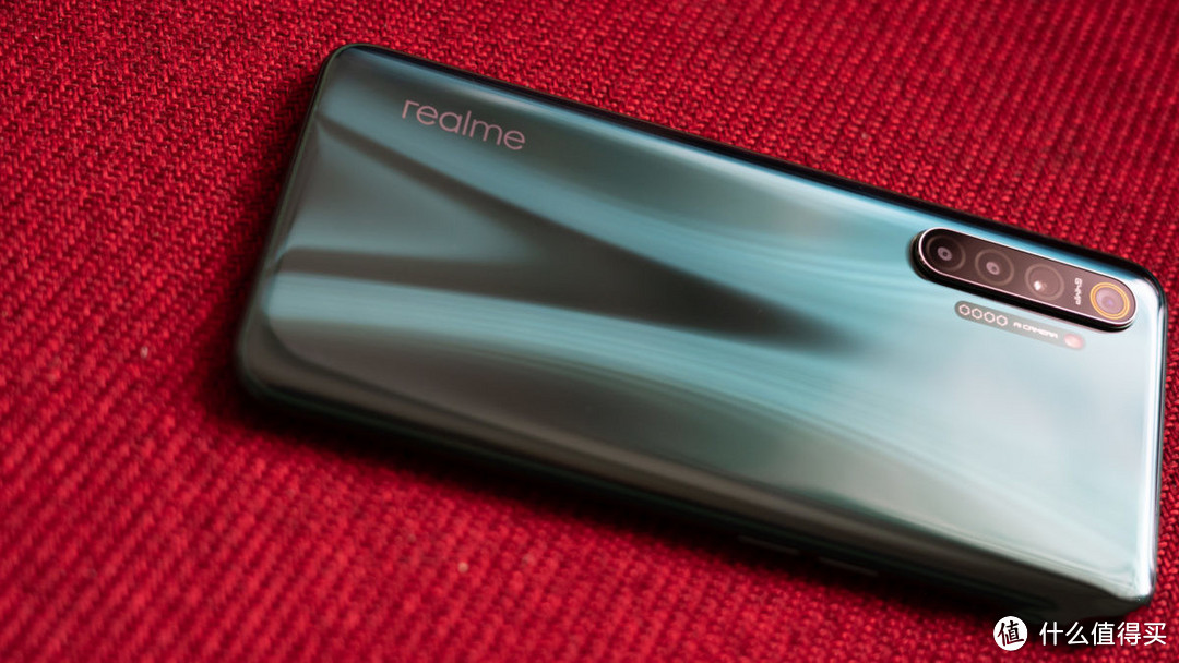 realme X2简评，1500元以下的“真水桶机”！