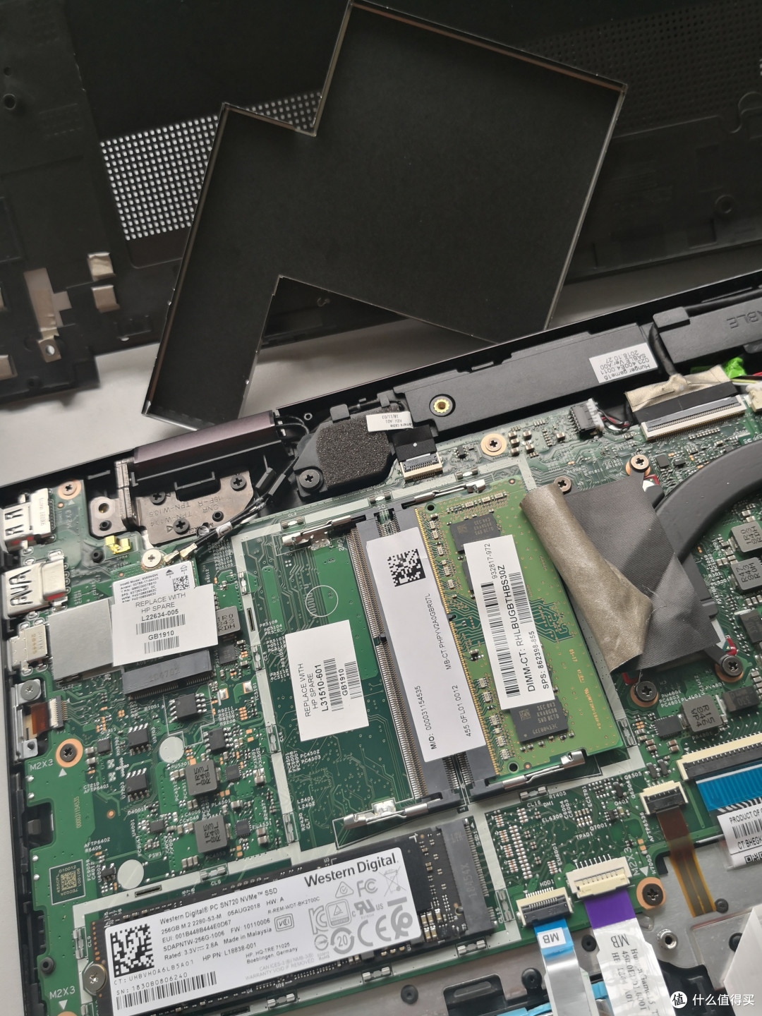 电子原创 篇三:惠普 envy x360 15-cn1004tx拆机