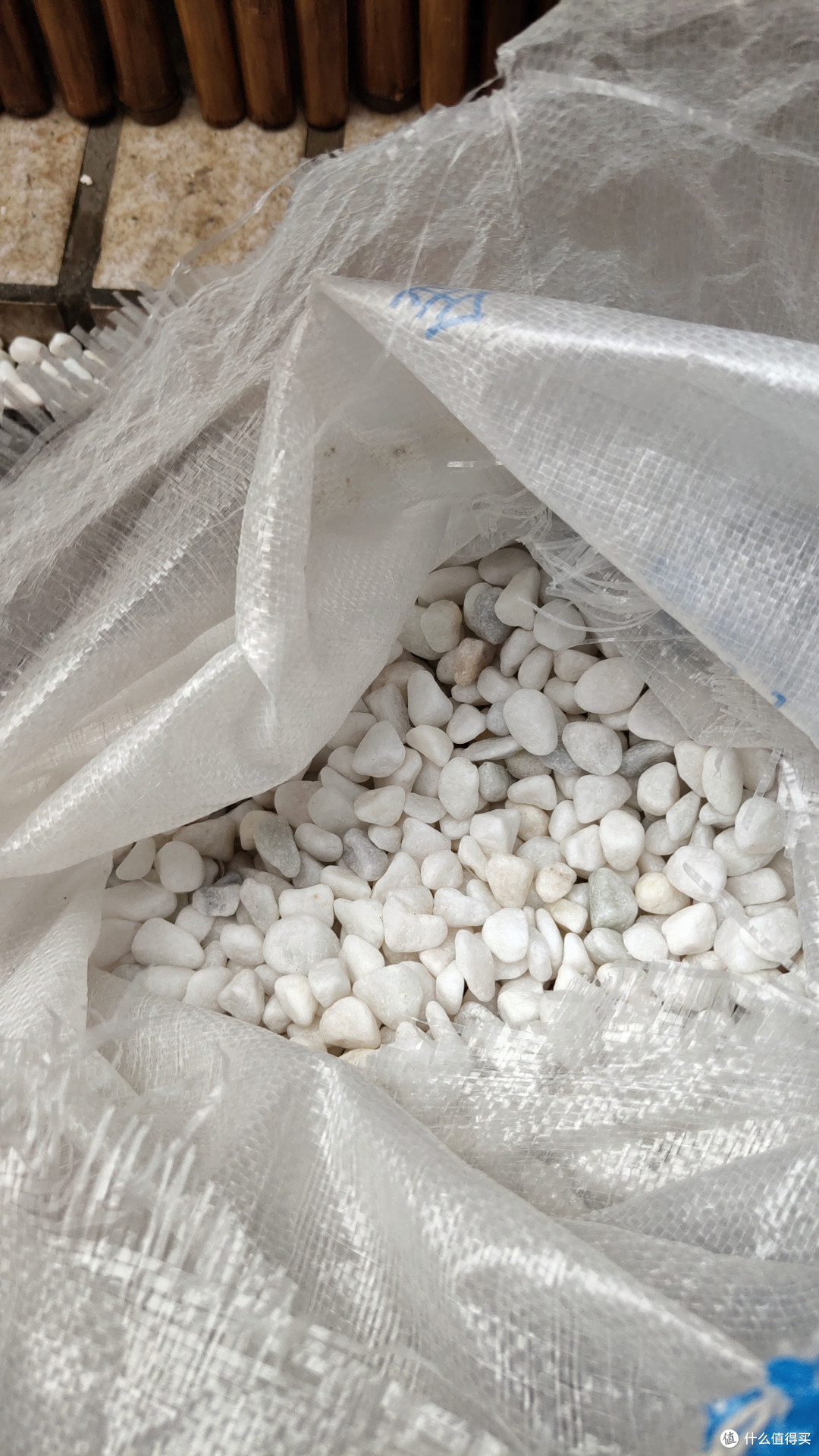 1000块钱就搞定:超高性价比的露台翻新攻略