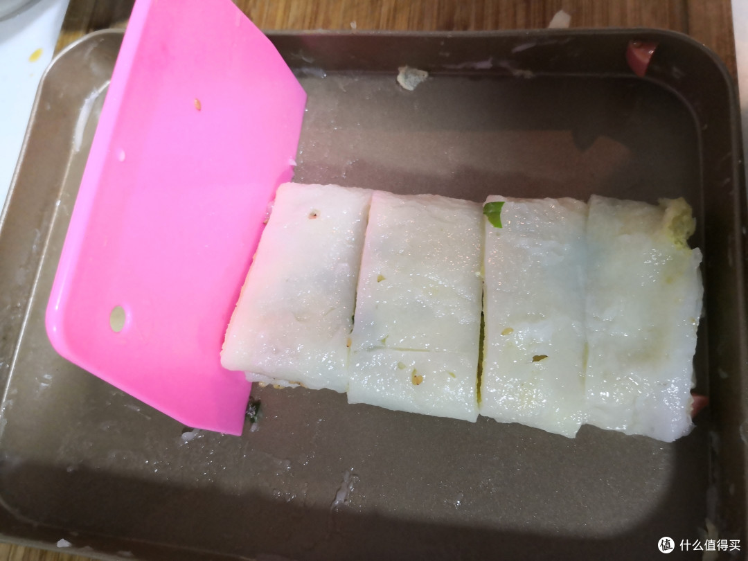 直接在盘子里切好