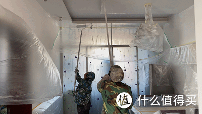 用时3天时间,2000块钱改造老房子(墙面修补 顶面 乳胶漆 全部壁纸 地板)