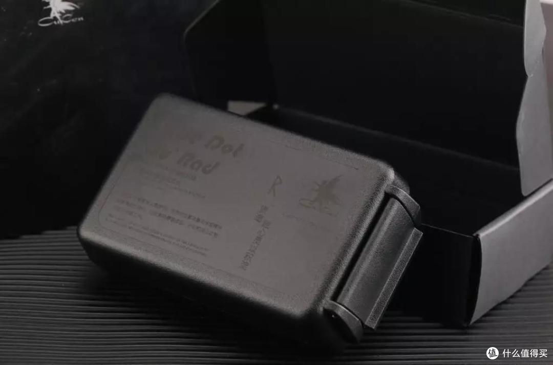 焕开箱丨又一个不务正业的胆放公司出的一个长得像瘠薄的耳机——小不点全家开箱简评
