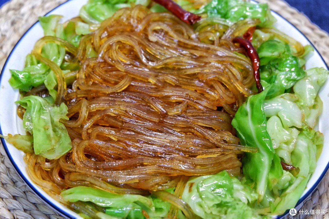 爆好吃！包菜粉条这样炒~根根分明～不粘锅