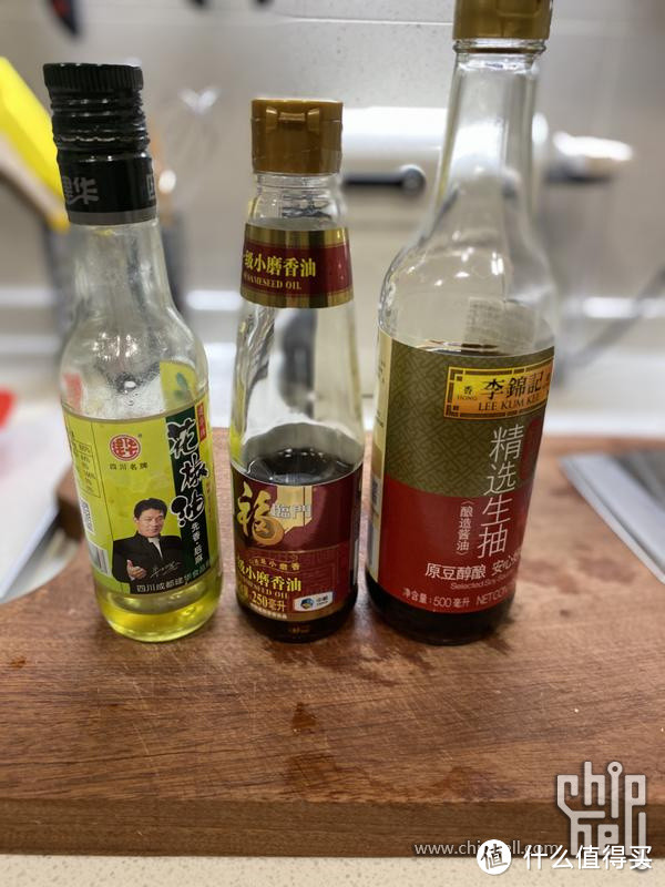 一碗成都人最爱的素椒杂酱面