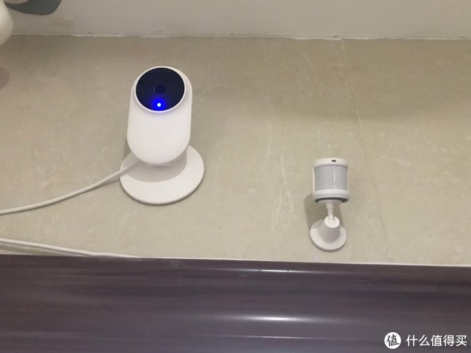 米家摄像头和人体感应器