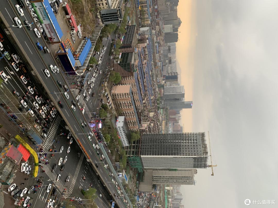 不过大多数时候，Xperia1的直出照片都是非常赞的，随手放一张吧