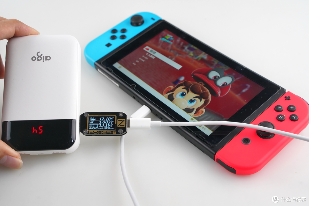 PD、PE、QC等多协议加持,aigo E10000PD数显快充移动电源评测