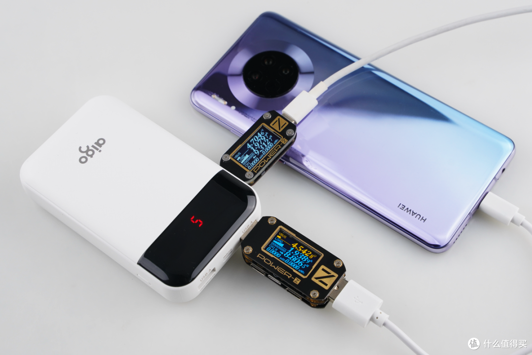 PD、PE、QC等多协议加持,aigo E10000PD数显快充移动电源评测