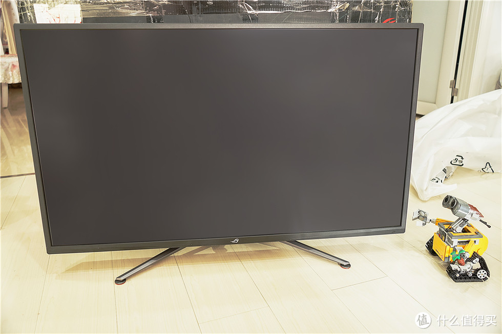 43寸ROG XG438Q巨屏电竞显示器评测——宅家必备的游戏电影多面手