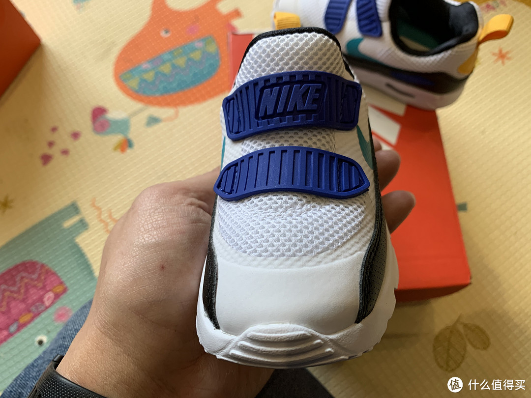 我家吞金兽2岁的生日礼物——NIKE AIR MAX TINY 90(TD)