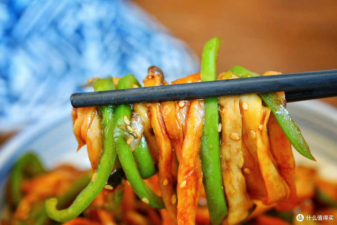 这菜不需加肉,却比肉还好吃,儿子两天不吃就馋,促消化营养高