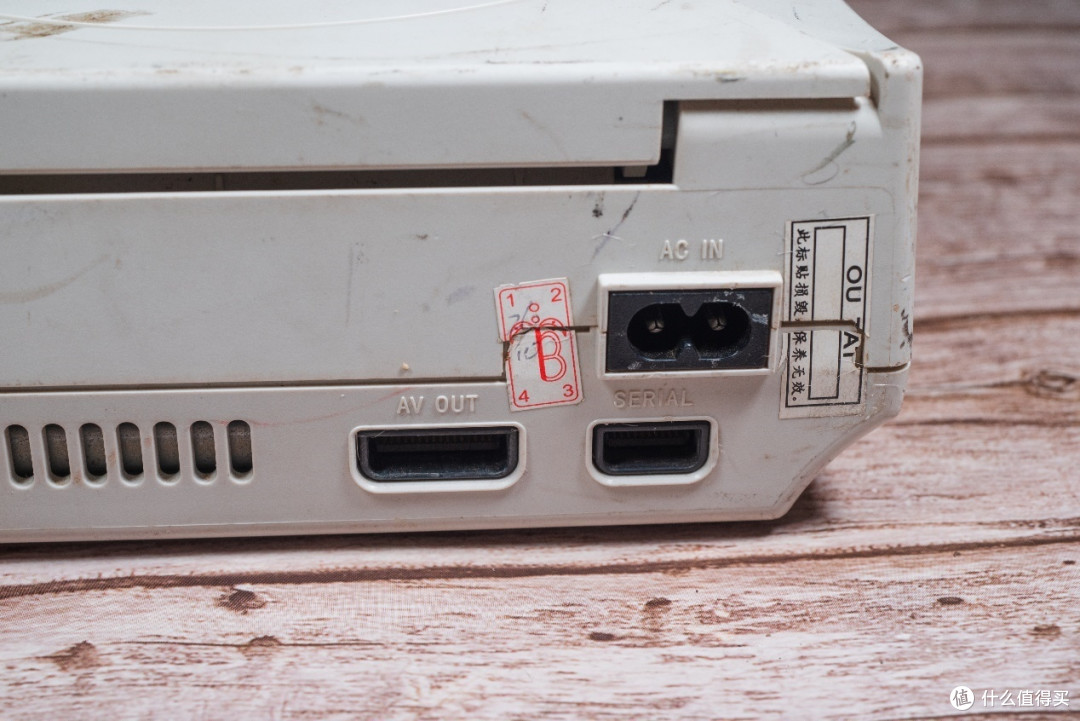 差点让公司倒闭!DreamCast 游戏机拆解修复,经验+干货