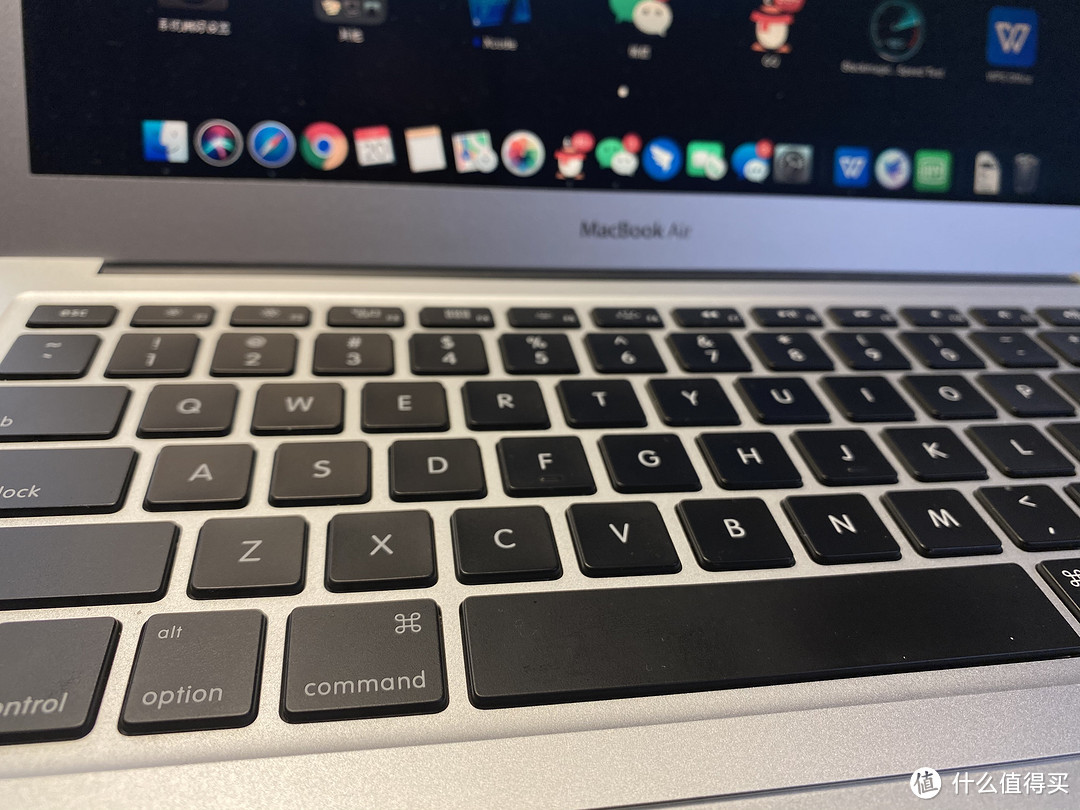 MacBook Air 2017款(13寸)