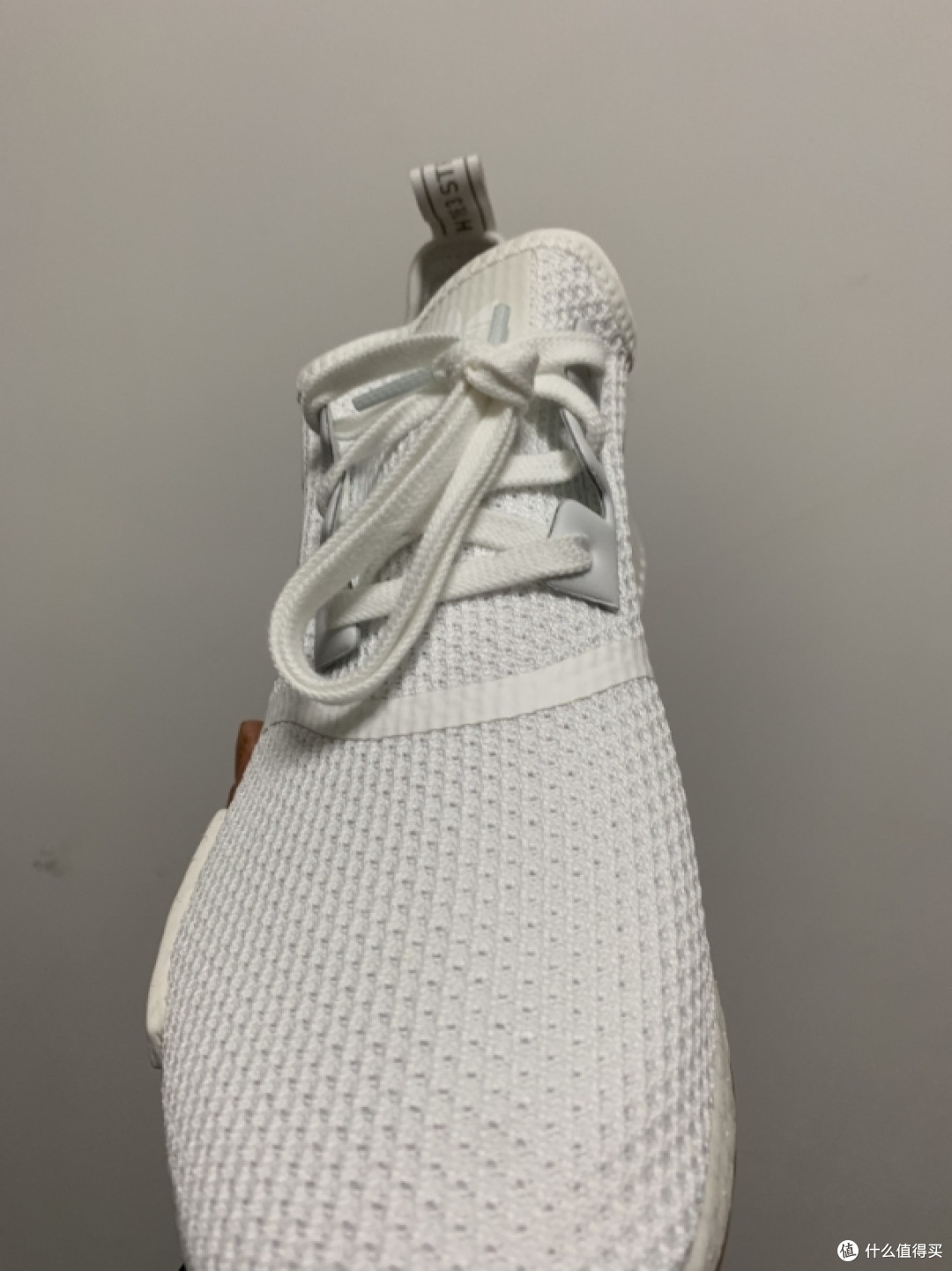 阿迪达斯Boost中的先行者-NMD R1