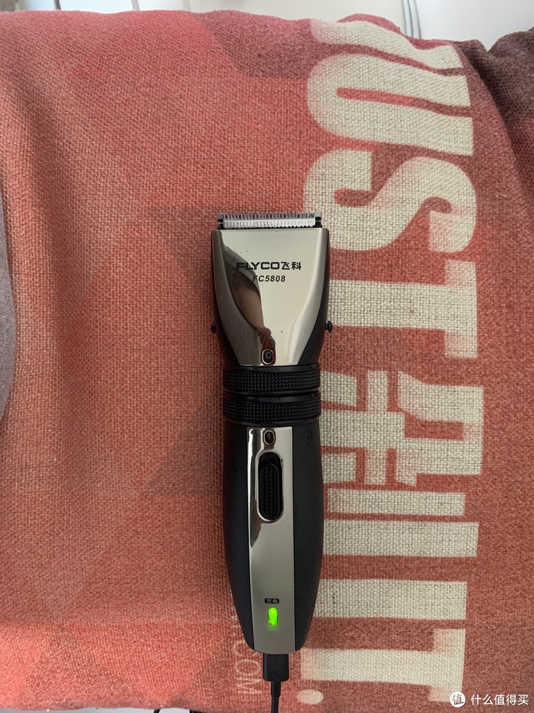 龙抬头,剃龙头:令tony老师大吃一惊的一次略显风骚的飞科fc5808理发器