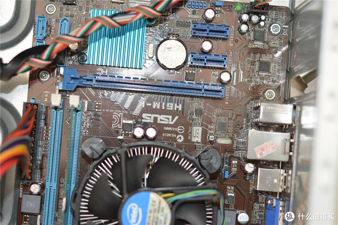 奋斗6年的电脑，显卡坏了扔掉太可惜，用一个接头就续命了