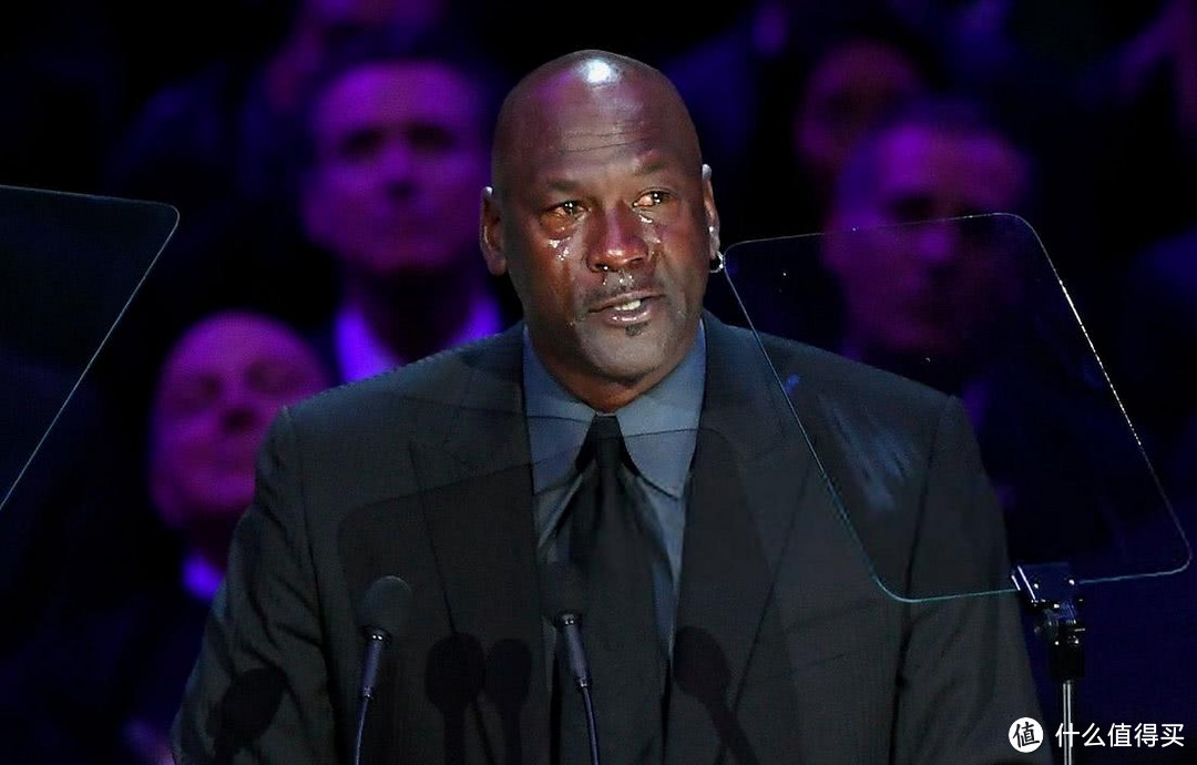 篮球 篇二:科比追思会,乔丹成唯一流泪嘉宾,与奥尼尔各用一句话逗笑