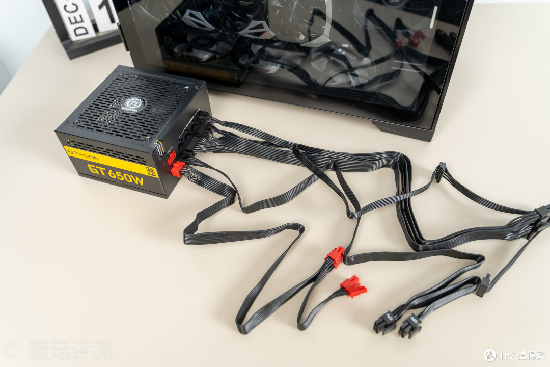 用料给力,安静稳定、Tt(Thermaltake)GT 650W金牌全模组电源 开箱