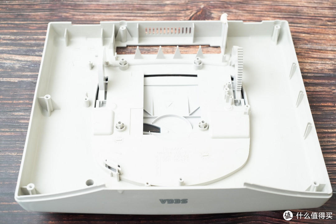 世嘉土星游戏机翻新修复：在当年最先进游戏机，却因这个惨遭失败