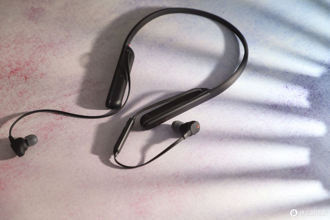 索尼WI-1000XM2对比Bose QC 30,谁才是地表最强颈挂降噪耳机?