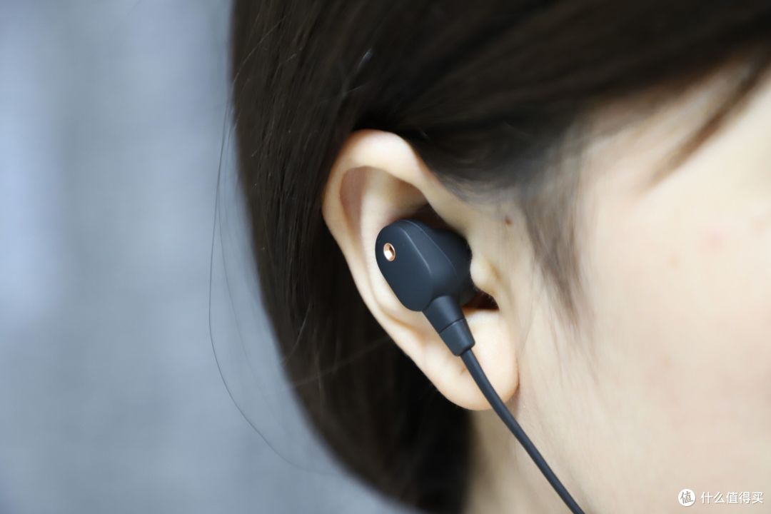索尼WI-1000XM2对比Bose QC 30,谁才是地表最强颈挂降噪耳机?
