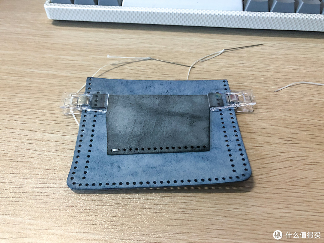 淘宝上的半成品雾蜡皮钱包咋样?做着玩呗!