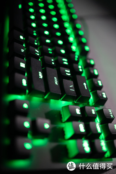 绿油油的小蜘蛛：体验雷蛇新款双绿87电竞键盘