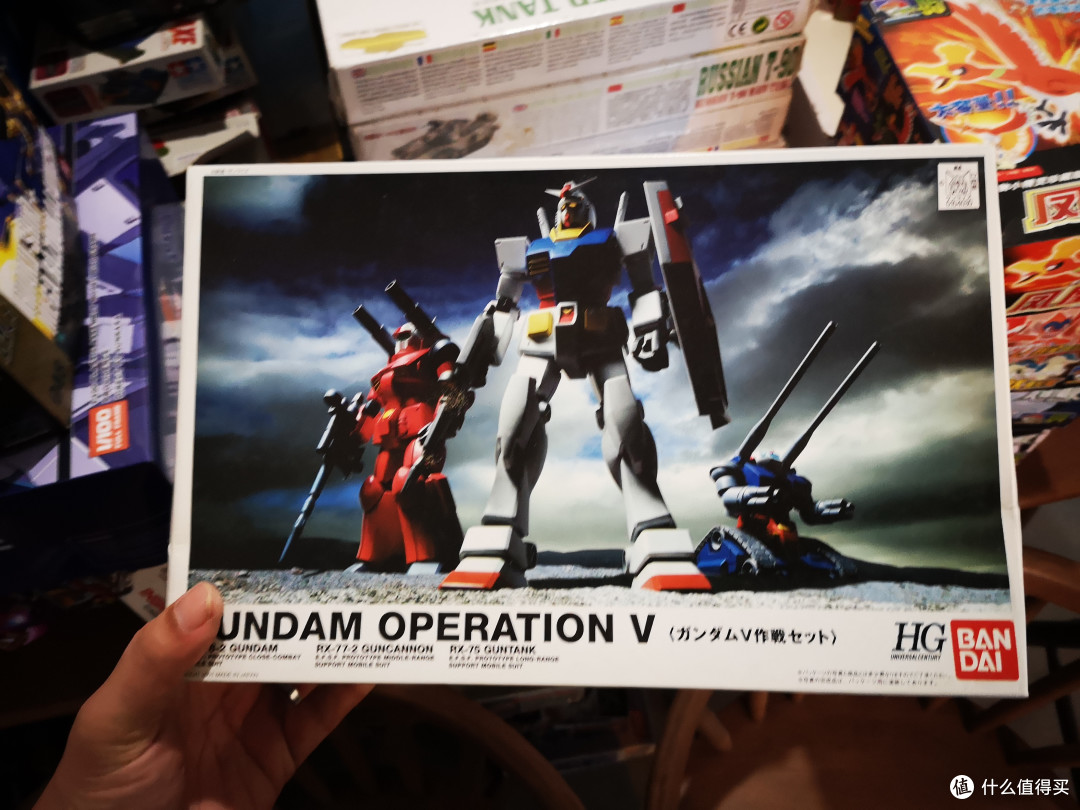 18、万代 HG 高达V作战套装