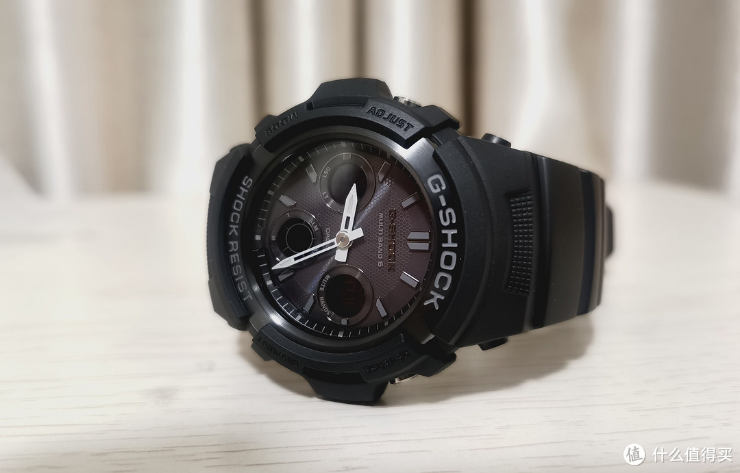 抑郁下的非理性消费：Casio G-Shock AWG-M100 太阳能电波表 开箱