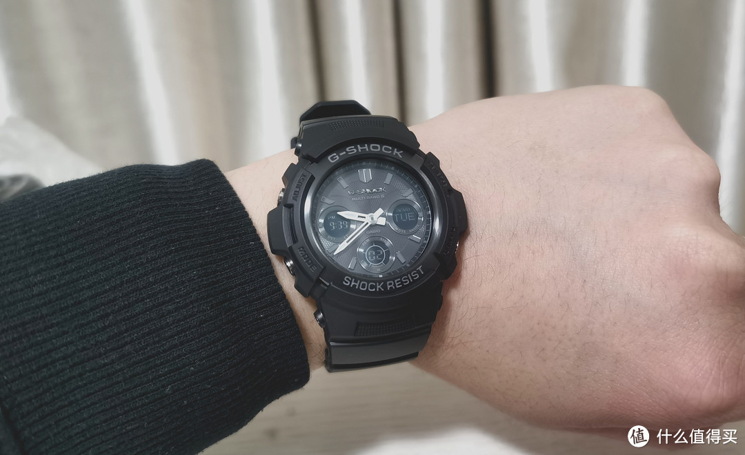 抑郁下的非理性消费：Casio G-Shock AWG-M100 太阳能电波表 开箱