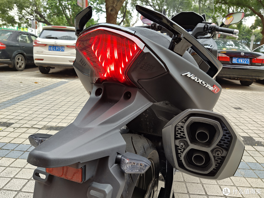 小试最便宜的双缸踏板摩托车：三阳maxsymTL500