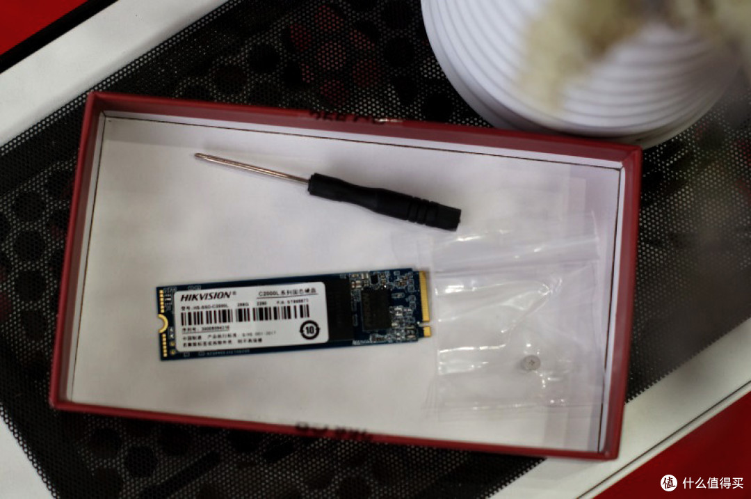 年度最佳理财产品的亲弟弟，我却为它付出了太多——海康威视C2000L256G测评