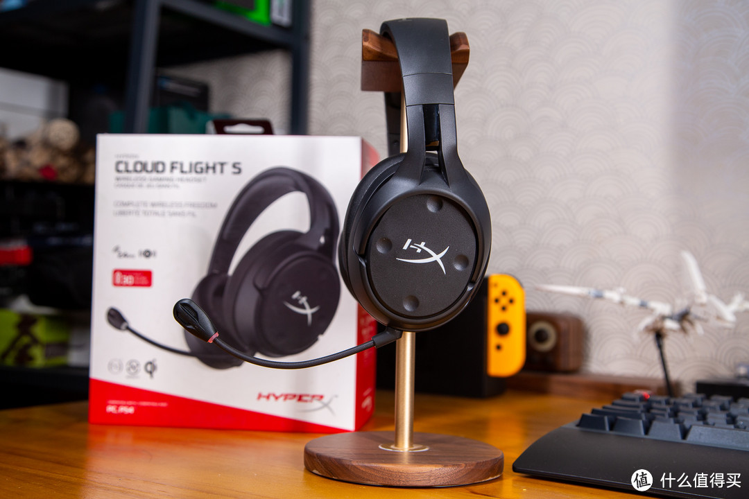 支持无线充电的游戏耳机好用吗？HyperX Cloud Flight S 无线游戏耳机测评