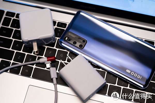iQOO 3 5G开箱体验,快是什么感觉,骁龙865加持手游新选择