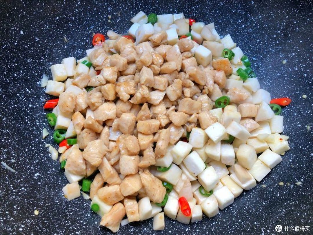 这菜,简单一炒,低脂美味又下饭,太好吃了