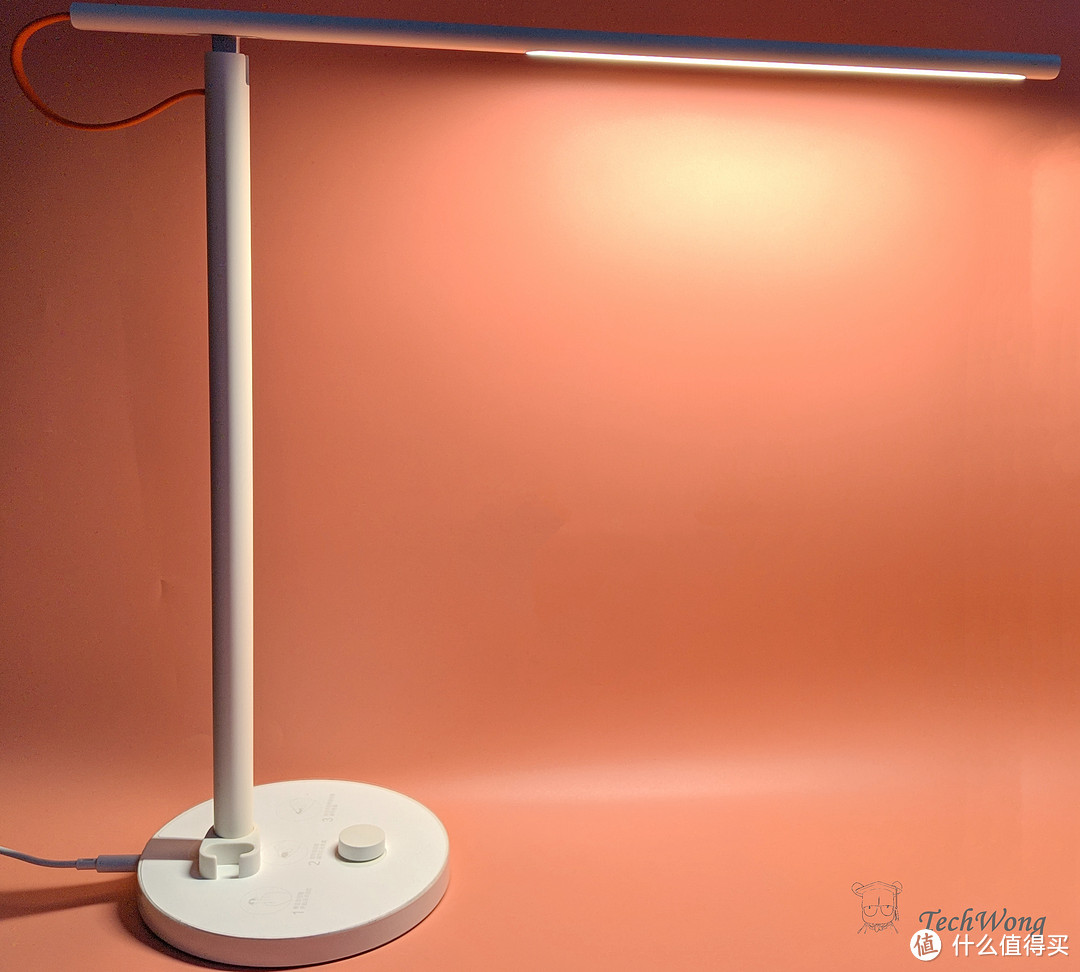 米家 LED 智能台灯，简单、优雅，纯粹的好台灯