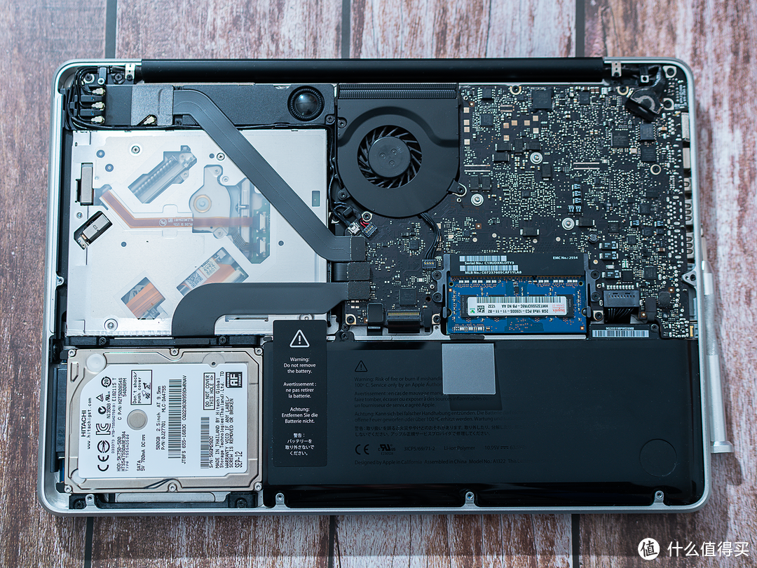 给上古时代的MacBook Pro MD101升级内存和固态硬盘，还能再战5年？