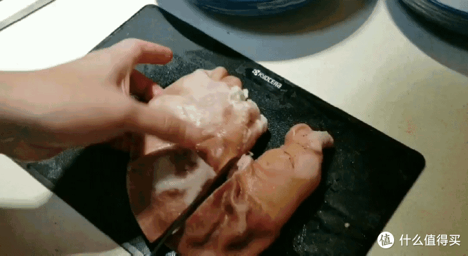 花胶猪肚煲鸡+凉拌猪肚,浓浓的鸡汤,弹牙的猪肚