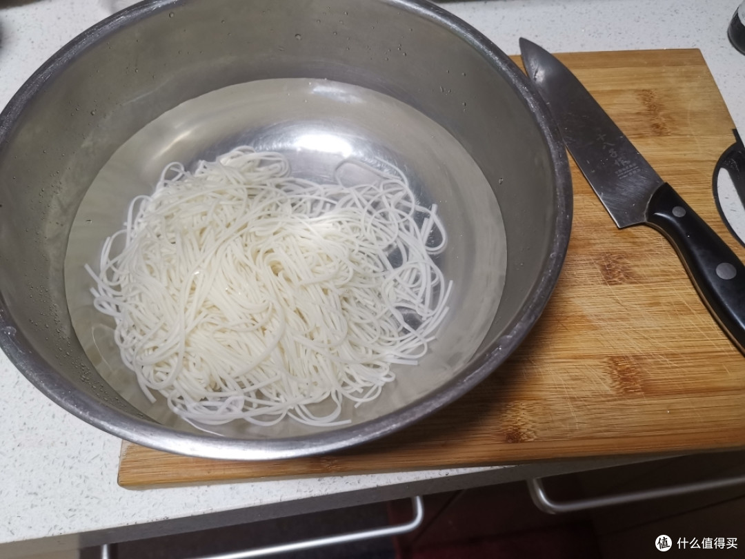 双锅直男，演绎快手葱油拌面