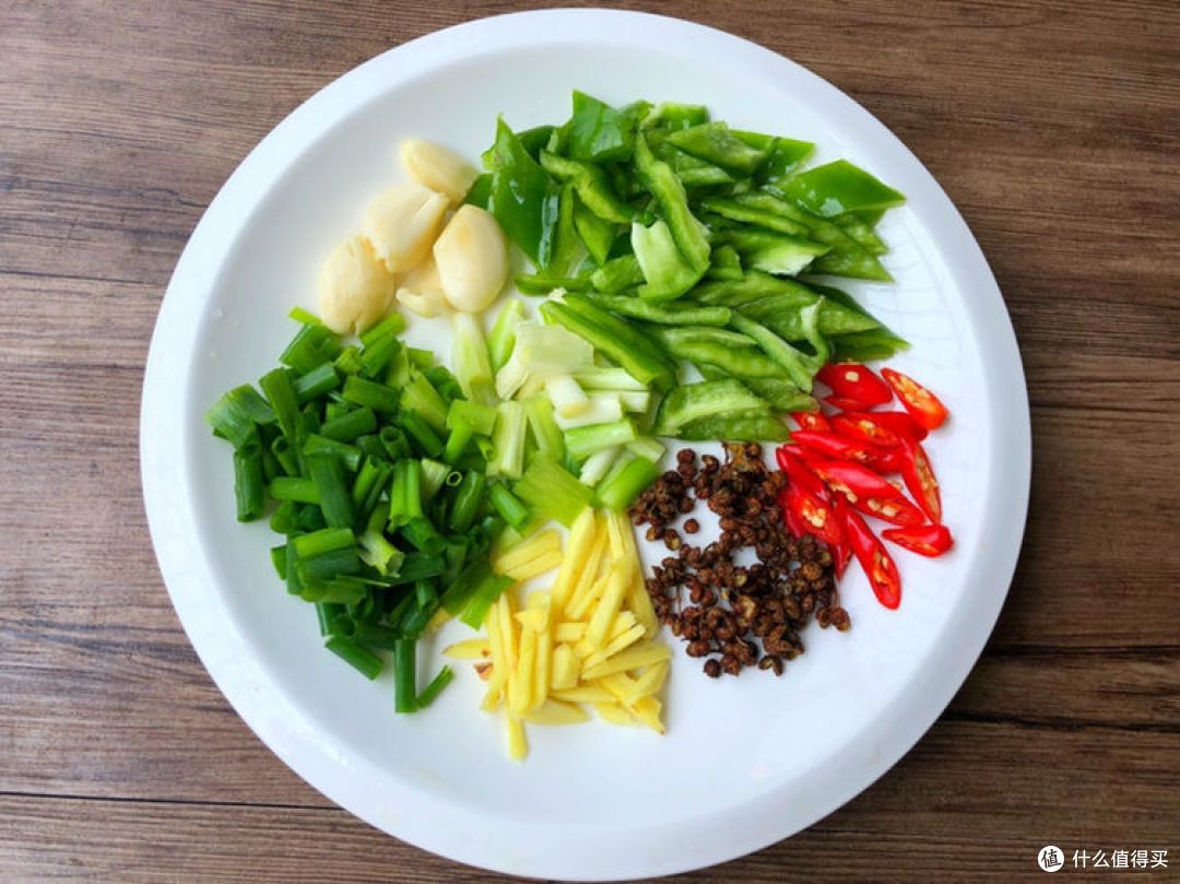 这菜,老公隔三差五就想吃,香辣美味又下饭,堪称下饭神器