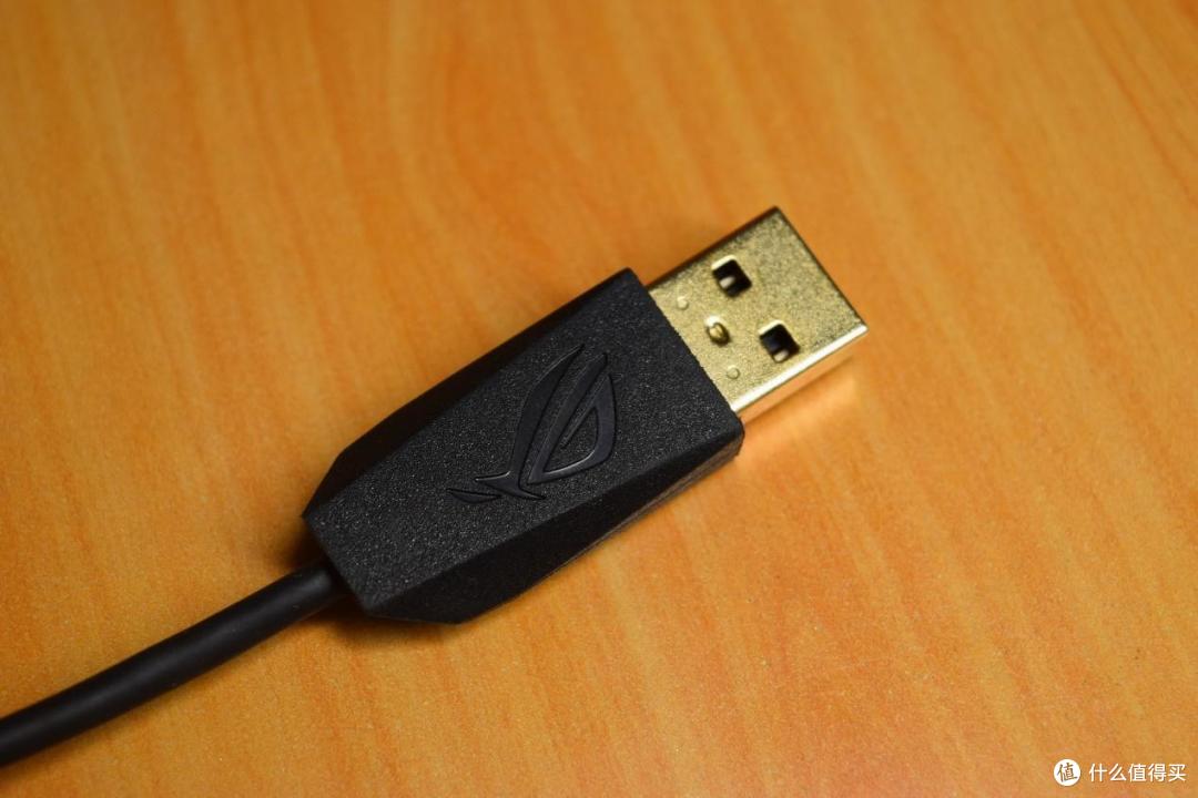 拆解轻松、更换微动随意,可神光同步的ROG Strix 影刃2拆解点评