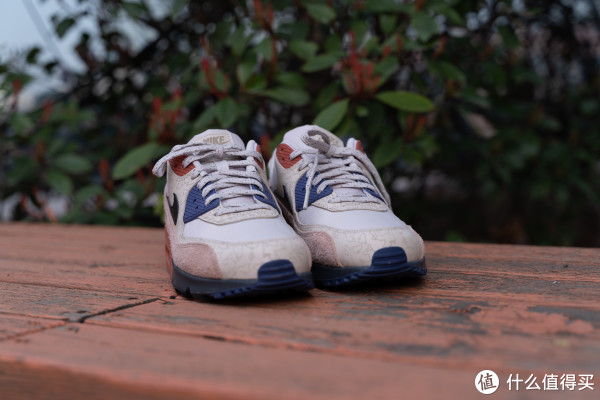air max 90 camowabb on feet
