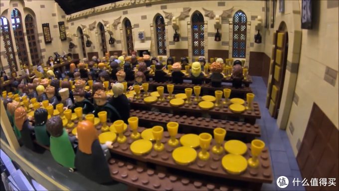 用乐高MOC还原出哈利波特原著中的霍格沃茨