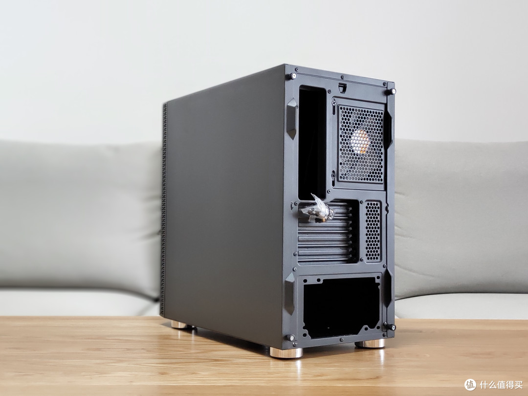 “超长假期”后的装机篇一:I5 9400F+GTX1650+金河田峥嵘MR2静音机箱上机
